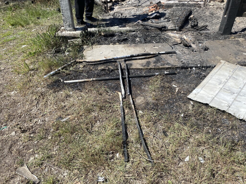 Залишки ворожого БПЛА типу «Молнія» після вибуху