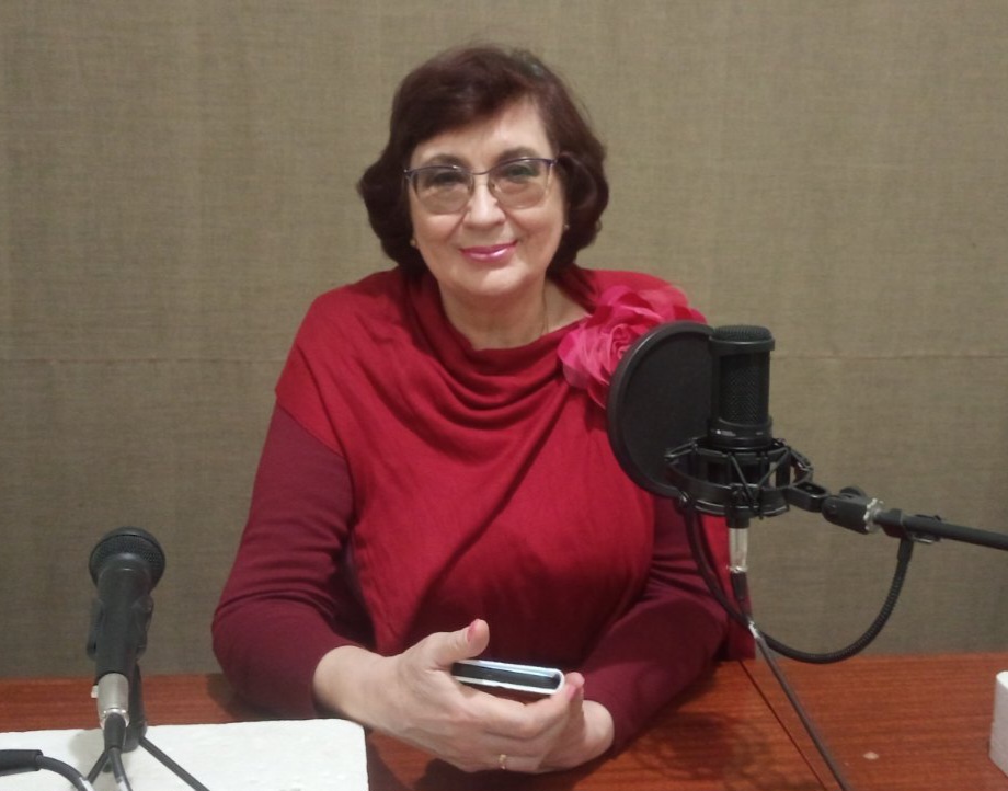 Красива та розумна. Справжня журналістка