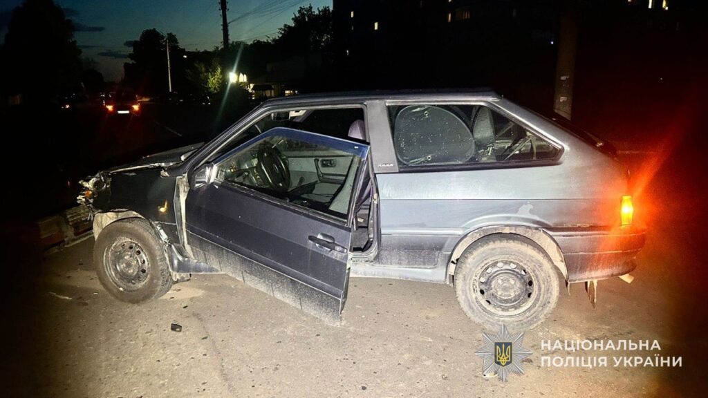 Поліція встановлює обставини ДТП в Охтирці, у якій травмувався неповнолітній водій мотоцикла