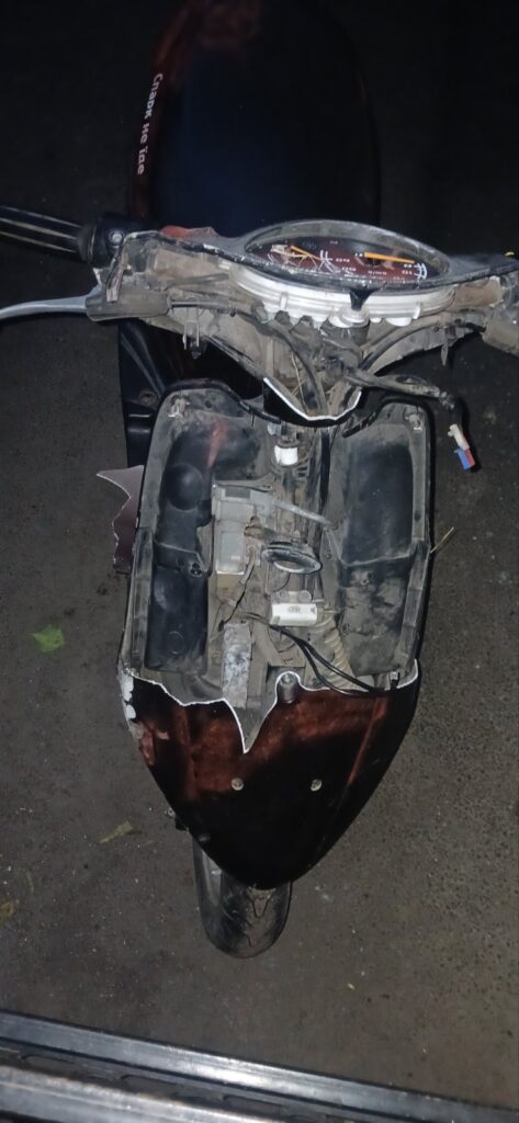Скутер переселенця з Попівки, який знайшли після спроби заволодіння ним у Груні