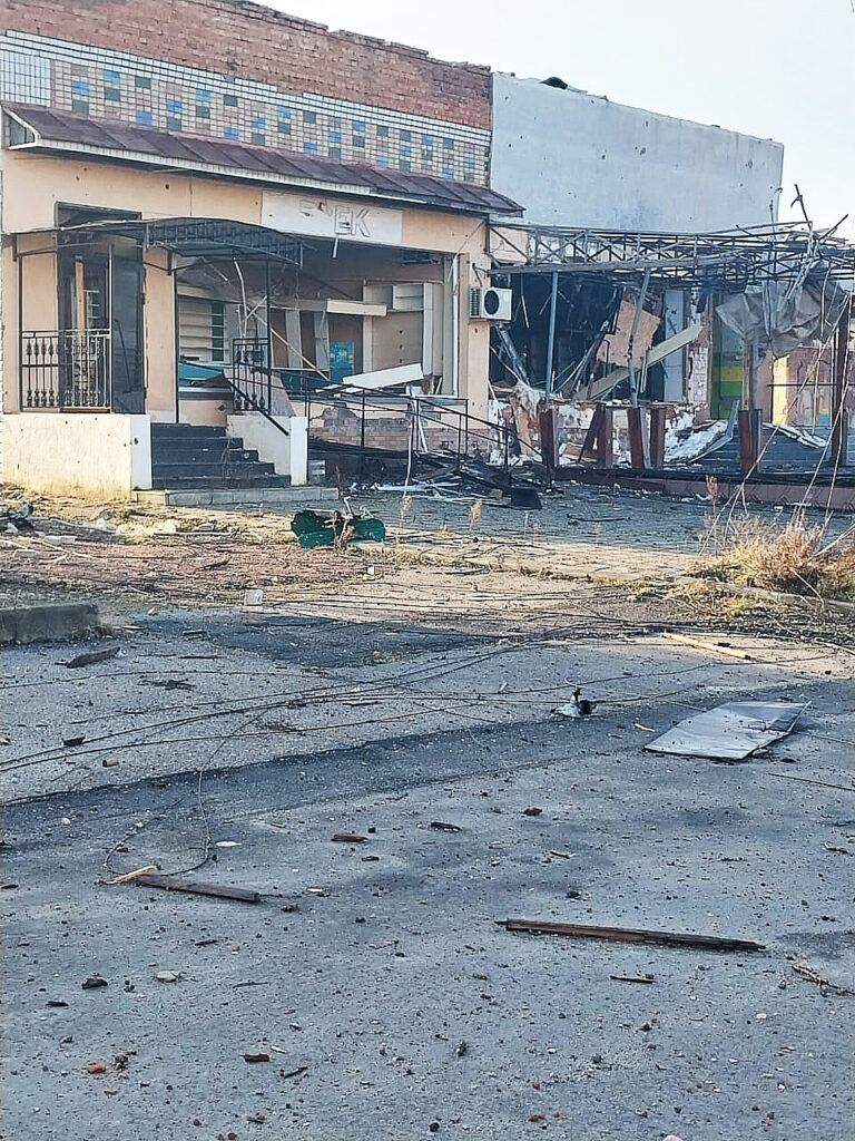 Зруйнована аптека
